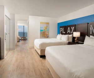 double bed Sirata hotel room